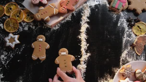 Karácsony kovid-19 cukrászsütemény ünnepi díszített pékség — Stock videók