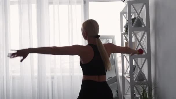 Casa aeróbica atlética mujer fitness deporte saludable — Vídeo de stock