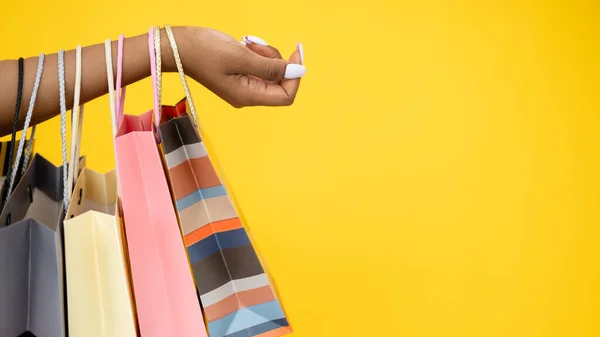 Banner de compras preto sexta-feira venda mulher sacos de mão — Fotografia de Stock