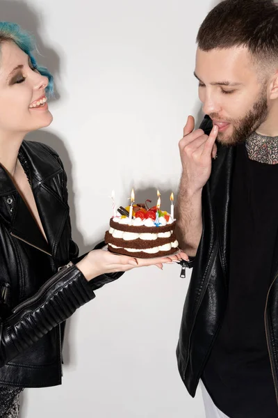 Születésnapi torta ünnepi meglepetés party ünneplés — Stock Fotó