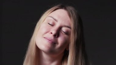 Orta yaşlı güzel mutlu gülüş olumlu kadın seti 2