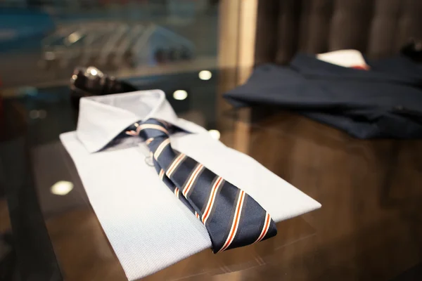 Conjunto de pano: camisa e gravata — Fotografia de Stock