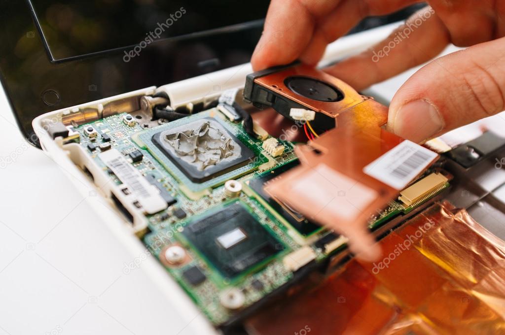 Warranty service of the laptop (pc, computer)