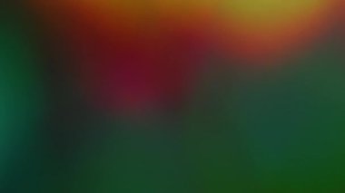 Odaklanamayan eğim yansıması. Gökkuşağı parıltısı. Eski film renkli ışık ışını arka planda parlıyor. Prizma parlaklığı sinematik klasik örtüsü.