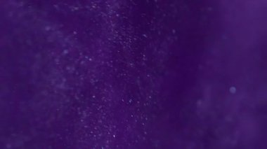 Parlak bulanık karışımı. Cazibeli boya dalgası. Mor akış rotasyonu soyut arka plan. Sanat odaksız girdap yıldızlı gece galaksisi akışı.