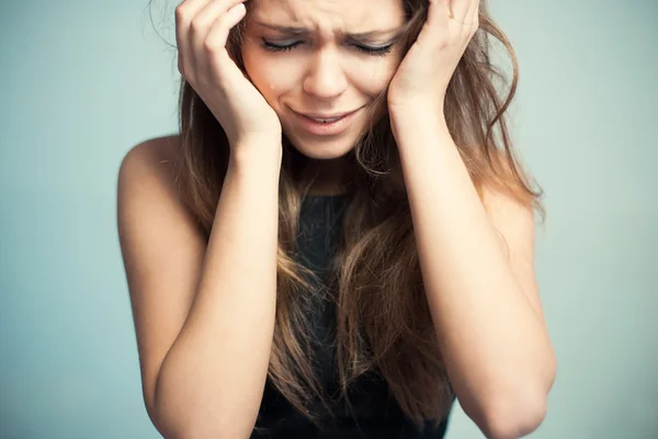 De streek vrouw huilt luid — Stockfoto