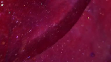 Boya karışımı. Damla dokusu. Soyut yaratıcı akrilik sanat arka planında yüzen bulanık pembe beyaz yağ renkli parlak baloncuklar..