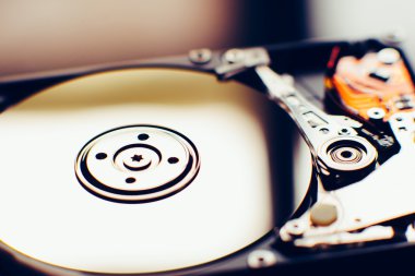 Bilgisayardan açık hdd (sert yuvarlak yüzey)