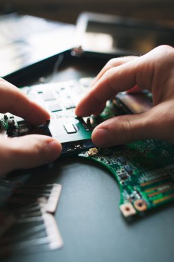 Cpu işlemci montajı