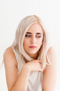 Özlem yalnız kadında depresyon