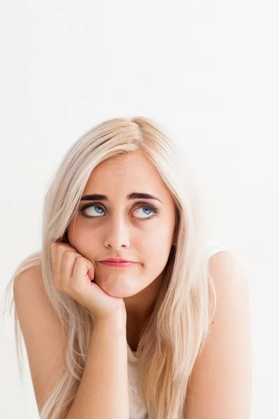 Mujer cansada con insomnio —  Fotos de Stock