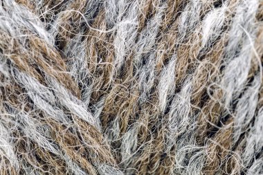 Çok renkli iplik kadar kapatın