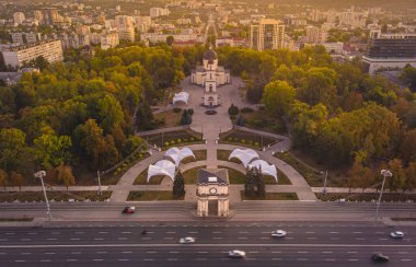 Chisinau Central Park, Moldova 2020. Zafer Kemeri 'ni. Hava görünümü