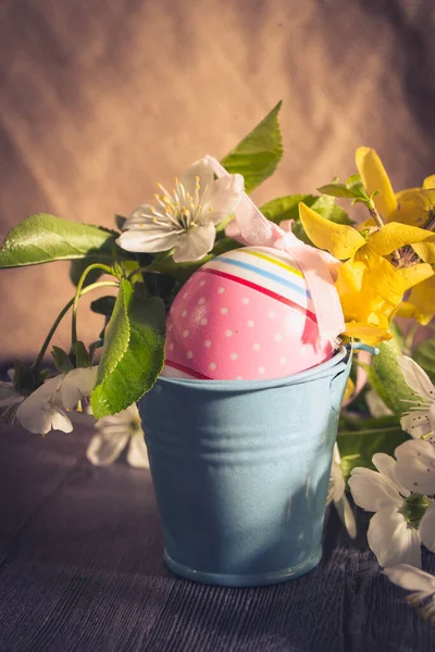 Vårblommor Och Påskägg Glad Påsk Bakgrund — Stockfoto