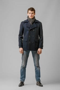 yakışıklı bir ceket