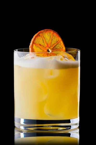 Variation Whiskey Sour Cocktail Orange Syrup Isolated Black Background — Stock Photo, Image