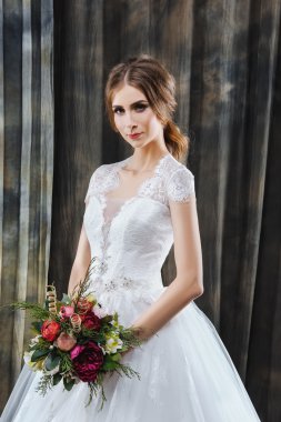 güzel gelin gelinlik portresi