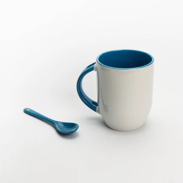 Taza Café Azul Claro Con Fondo Blanco Para Cualquier Uso —  Fotos de Stock