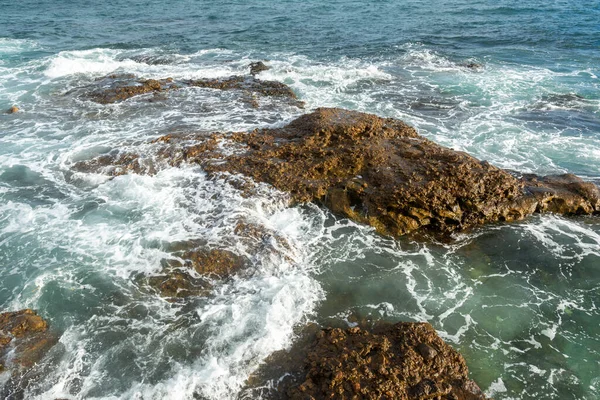 Waves Breaking Rocks Ponta Humaita Salvador Bahia Brazil — Stock Photo, Image