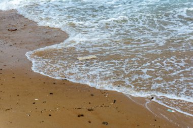 Ponta do Humaita sahilinde dalgalar. Salvador Bahia Brezilya.