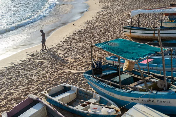 Сальвадор Баия Бразилия Мая 2021 Года Рыбацкая Лодка Причалила Песках — стоковое фото