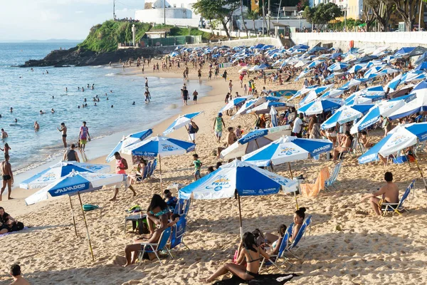 Salvador Bahia Brasile Giugno 2021 Gente Sulla Spiaggia Porto Barra — Foto Stock