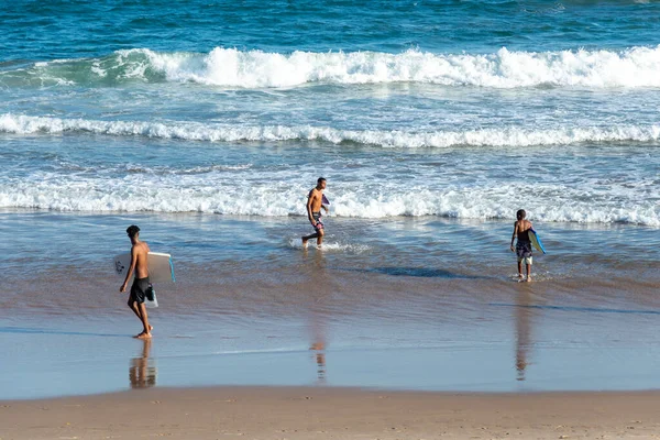 Salvador Bahia Brasil Junho 2021 Pessoas Praia Farol Barra Plena — Fotografia de Stock