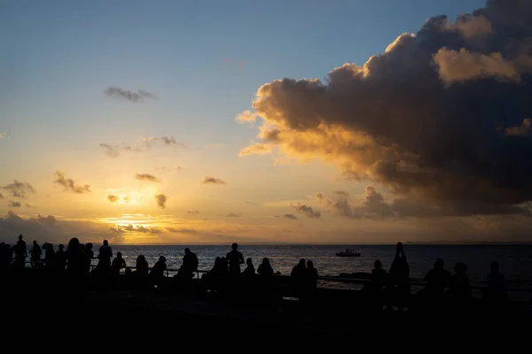 Salvador Bahia Brasilien Juni 2021 Mehrere Menschen Genießen Den Sonnenuntergang — Stockfoto