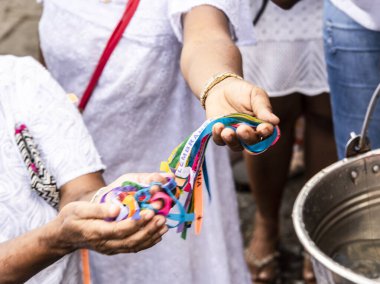 Salvador, Bahia, Brezilya - 28 Aralık 2018: Senhor do Bonfim Kilisesi 'nde yılın son Cuma gününü kutluyoruz.    