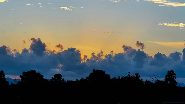 Sonnenuntergang Himmel Wald — Stockfoto