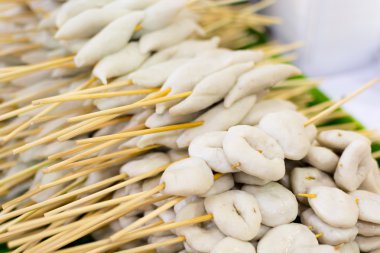 Yerleştirilmiş domuz, et Bilya, seçim için çok çeşitli balık.