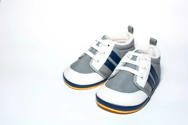 Sapato bebê cinza — Fotografia de Stock