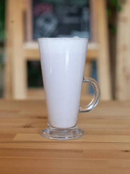 Milkshake Dingin Dengan Rasa Berry — Stok Foto