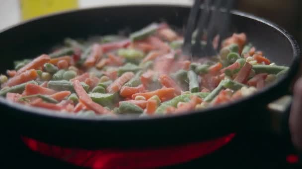 Vegetarian Vegetable Mixture Fried Olive Oil Pan Paprika Pepper Carrots — Stock Video