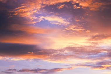 Doğa arkaplanı için dramatik gün batımı gökyüzü