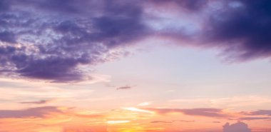 Doğa arkaplanı için dramatik gün batımı gökyüzü