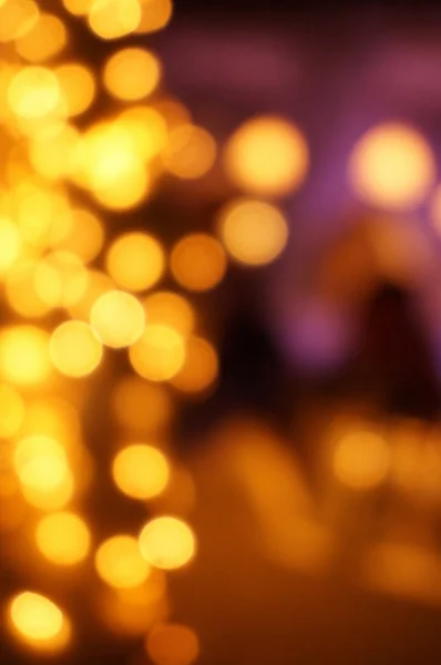 Sarı bokeh ışıklar