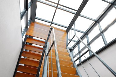 modern çelik merdivenler