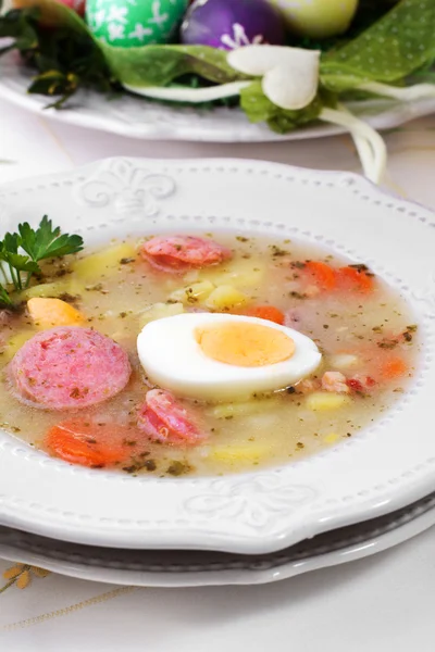 Boršč, vejce, bílá klobása, polské, Velikonoce, polévka — Stock fotografie
