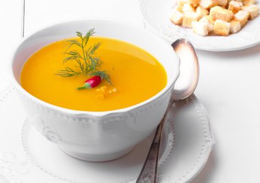 kremalı balkabağı çorbası