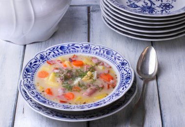 Lehçe Zurek çorbası