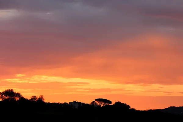 Şafak güneş doğarken