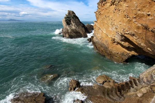 Roca en el océano Atlántico — Foto de Stock