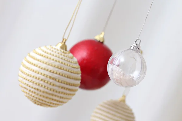 Noel dekorasyonu topları