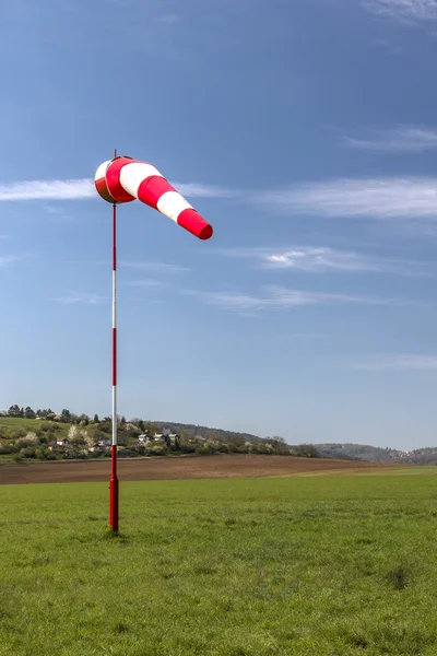 Windrichtungsanzeige für Windsäcke — Stockfoto