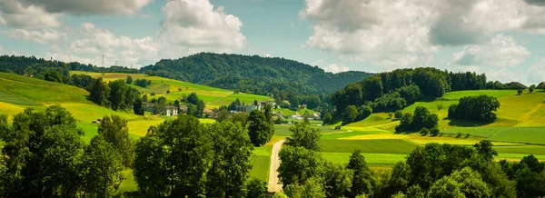 Pittoresk Uitzicht Prachtige Heuvels Zomer Landelijk Uitzicht Kleurrijke Zomer Landelijk — Stockfoto