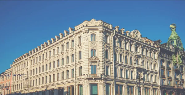 サンクトペテルブルクの歴史的建造物 ピーターズバーグ建築 ピーターズバーグ美術館 ロシアの都市 旅のインスピレーション — ストック写真
