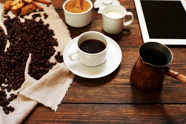 On the table in the office served a light breakfast — Stockfoto