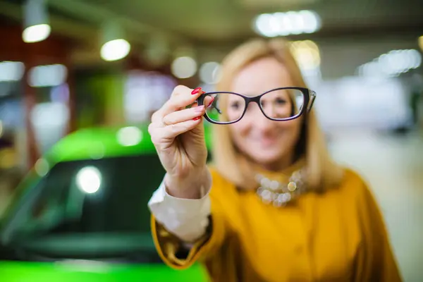 Kadınlar her şeyi görür.