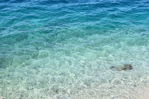 Agua Mar Limpia Con Grava Blanca —  Fotos de Stock